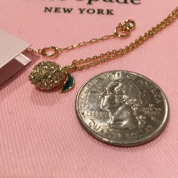 ♠️🍋Kate Spade🍋♠️Picnic Perfect 🍋 Mini Pendant - Picture 16 of 16